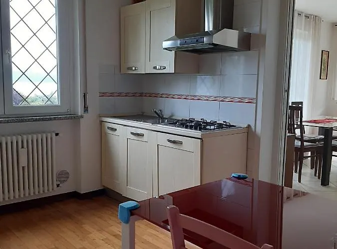 La Finestra Sul - In Con Vista E Posto Auto Coperto Daire Stresa